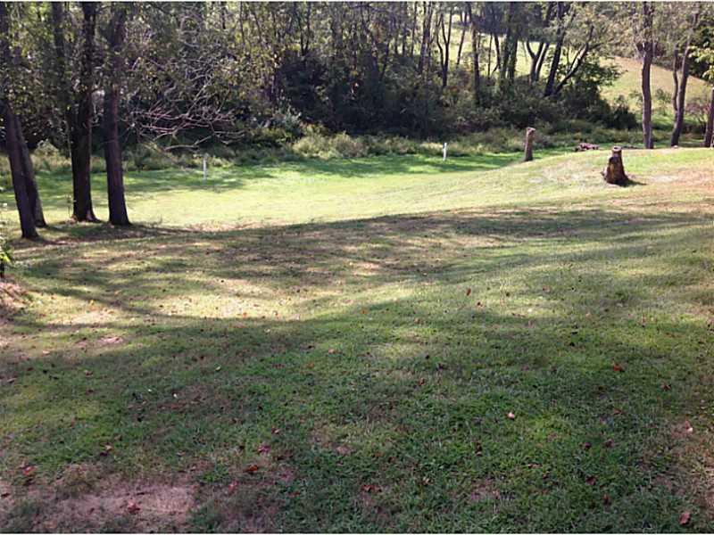 3821 Sardis Road Plum, PA 15239 - Photo 20 of 20 Exterior Back.