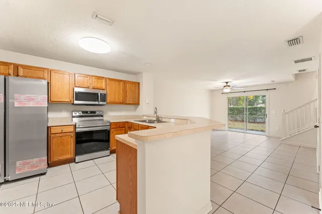 $1,699 | 8550 Argyle Business Loop, Unit 1602, Jacksonville, FL 32244