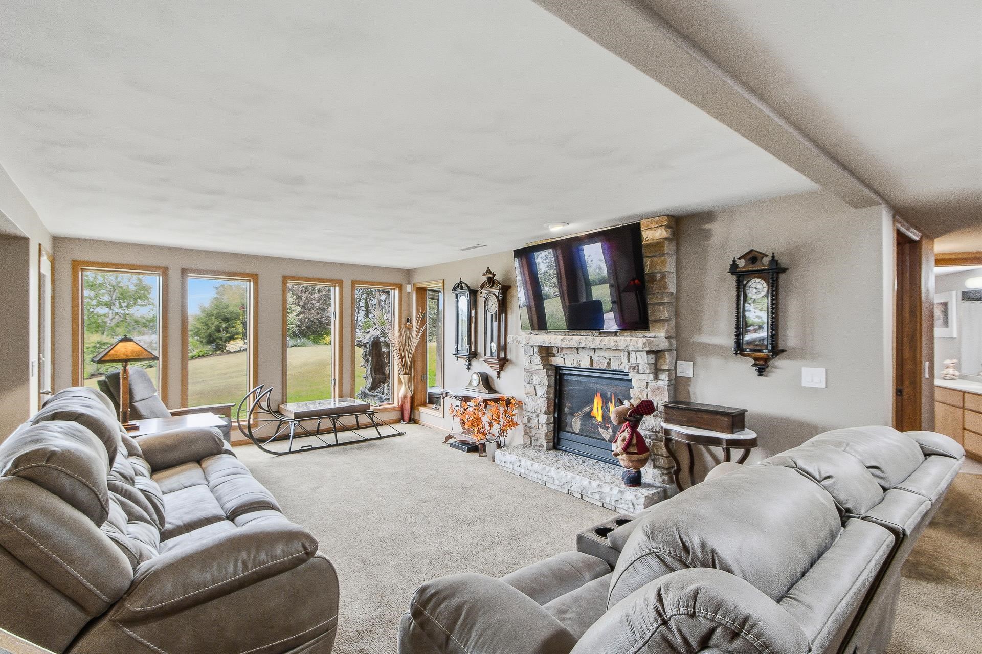 W14198 Selwood Road Prairie du Sac, WI 53578 - Photo 46 of 89