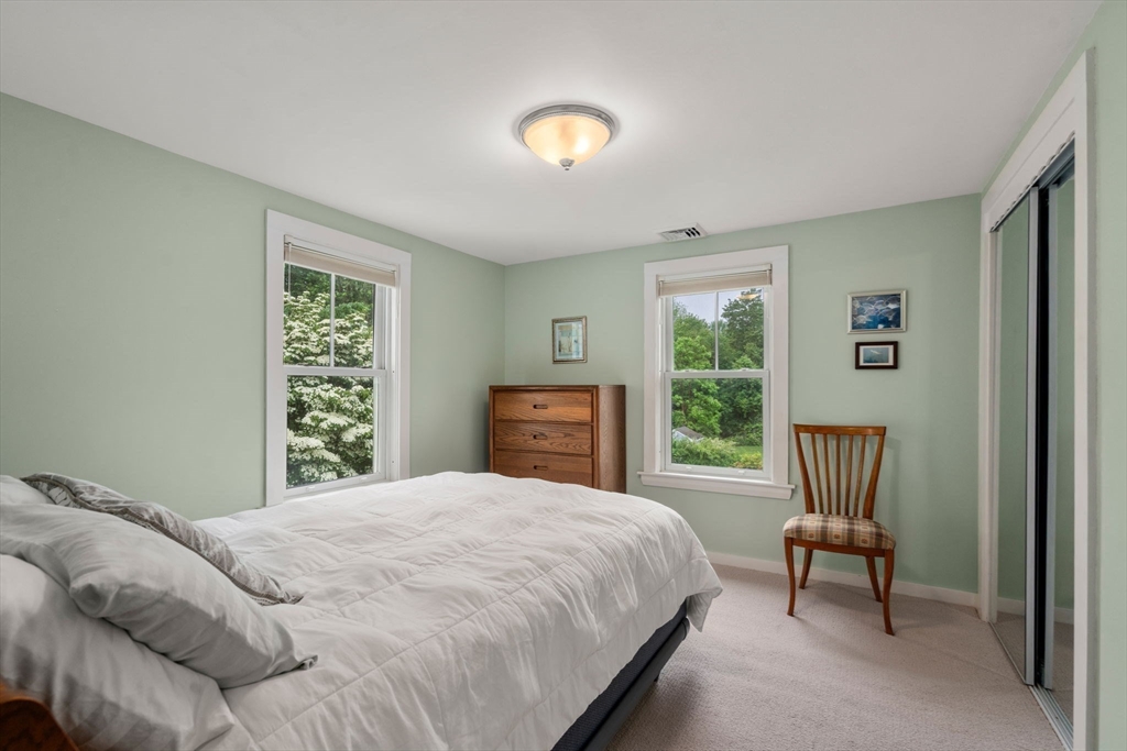 8 Orchard Terrace Maynard, MA 01754 - Photo 17 of 34