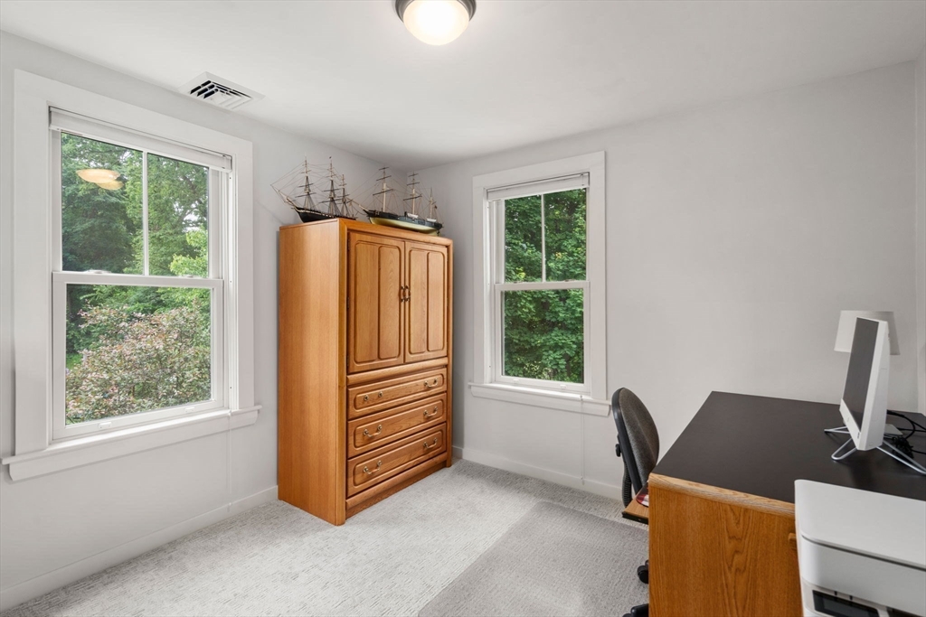 8 Orchard Terrace Maynard, MA 01754 - Photo 19 of 34