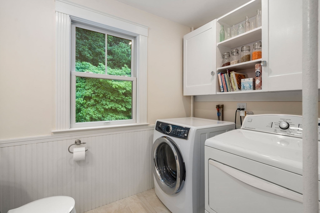 8 Orchard Terrace Maynard, MA 01754 - Photo 22 of 34