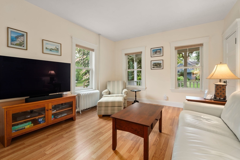 8 Orchard Terrace Maynard, MA 01754 - Photo 7 of 34