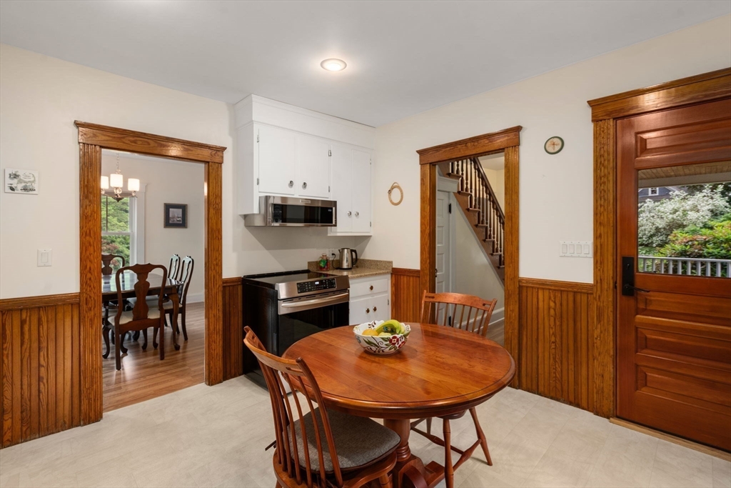 8 Orchard Terrace Maynard, MA 01754 - Photo 10 of 34