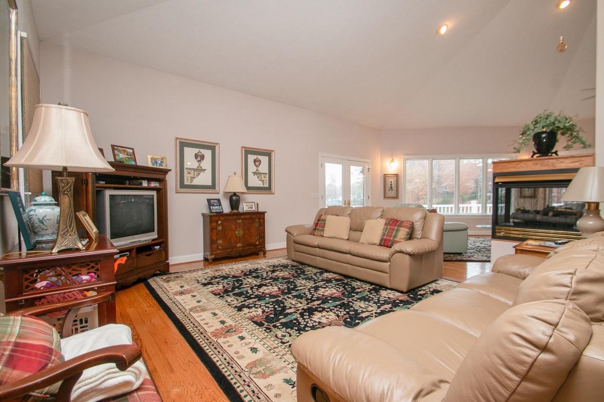370 Woodbrook Road Moneta, VA 24121 - Photo 12 of 88 img_2414