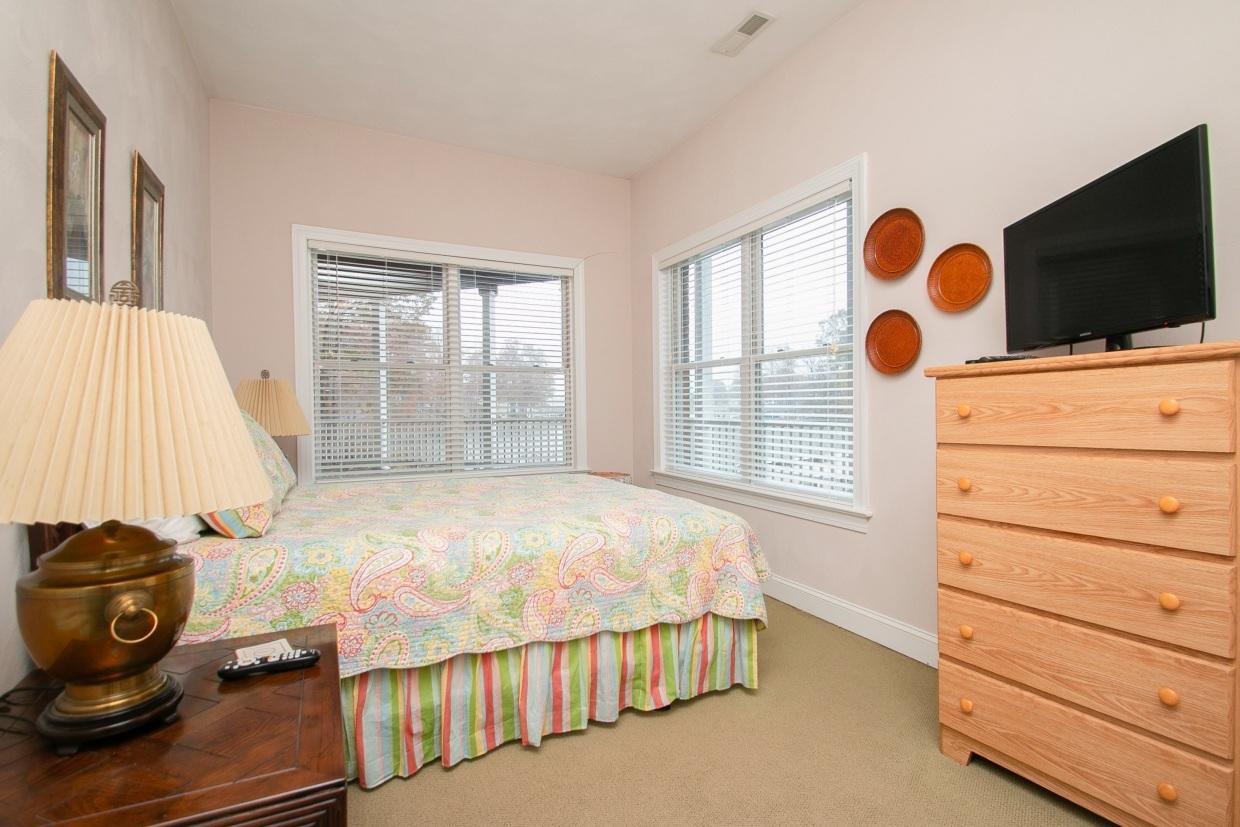 370 Woodbrook Road Moneta, VA 24121 - Photo 66 of 88 img_2507