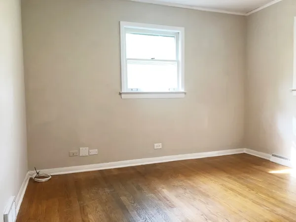 $2,400 | 23940 North Lakeside Drive, Lake Zurich, IL 60047