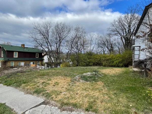 $10,000 | 3744 Mayfield Avenue, Cincinnati, OH 45205