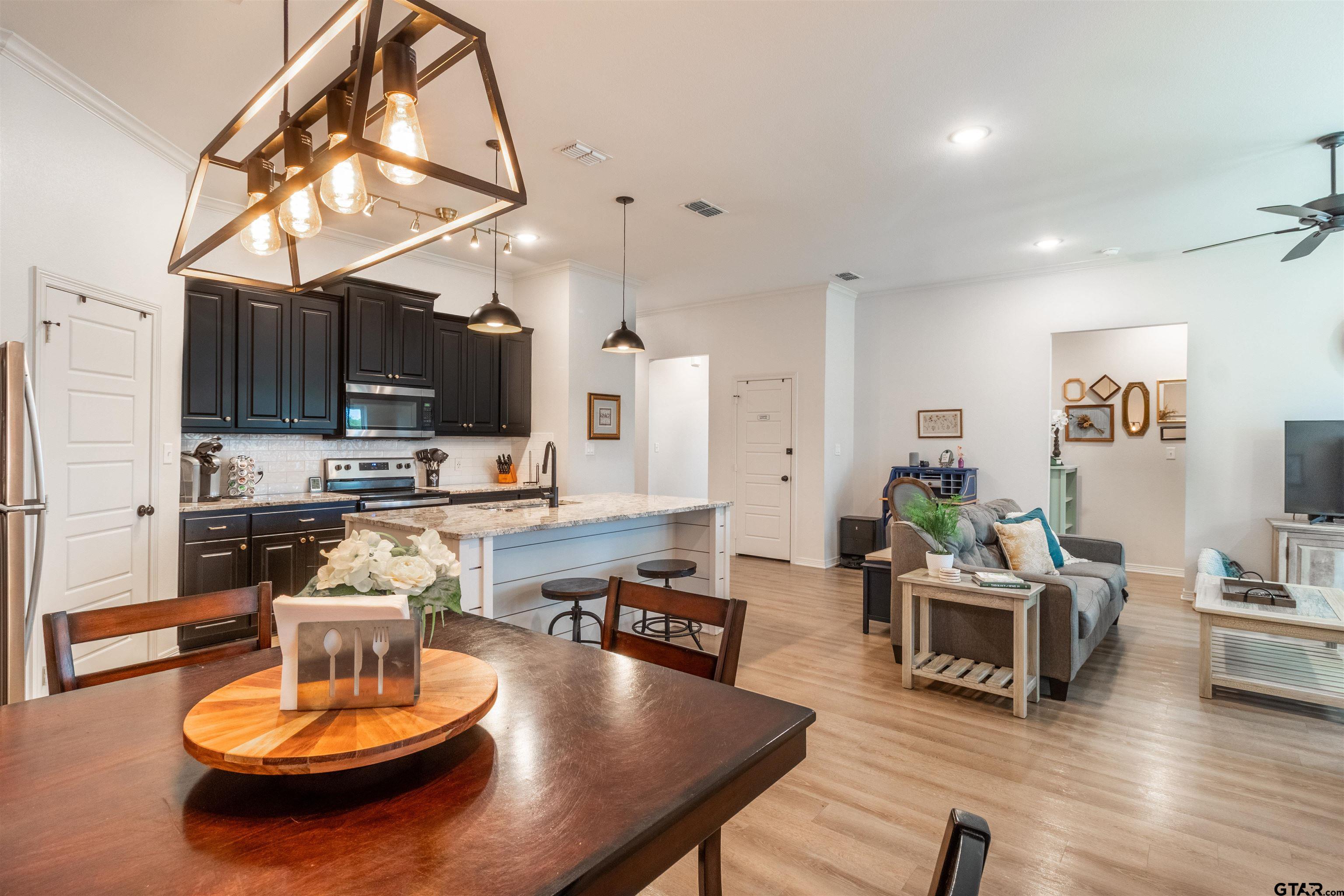 1668 Alamo Xing Road Tyler, TX 75701 - Photo 12 of 28 Gallery Image 12