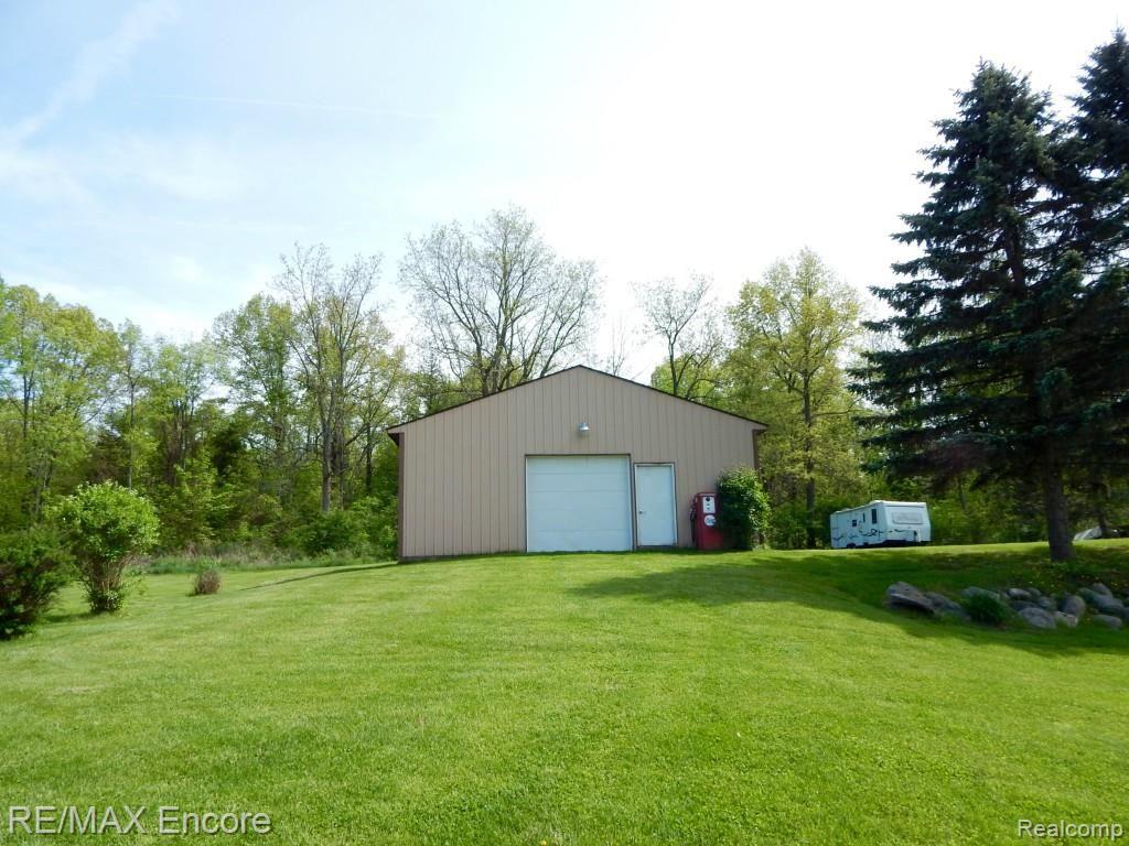 8380 Turner Road Fenton, MI 48430 - Photo 17 of 18 30x40 Pole Barn