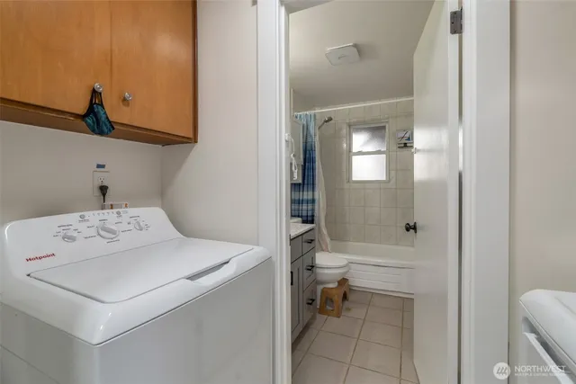 $599,950 | 22942 105th Avenue Southeast, Kent, WA 98031