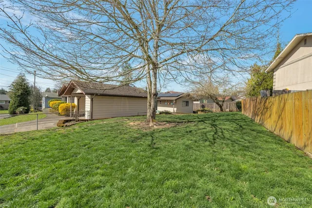 $599,950 | 22942 105th Avenue Southeast, Kent, WA 98031