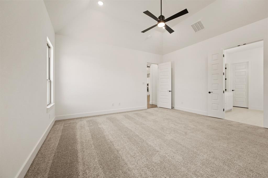 914 Highlands Avenue Aledo, TX 76008 - Photo 21 of 40