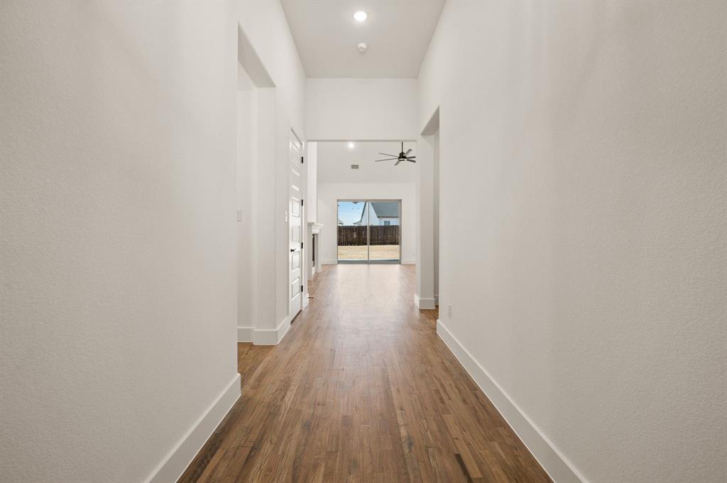 914 Highlands Avenue Aledo, TX 76008 - Photo 6 of 40