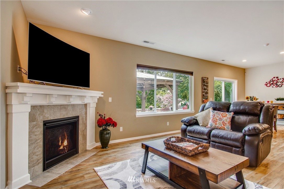 3405 177th Place Southeast Bothell, WA 98012 - Photo 4 of 25