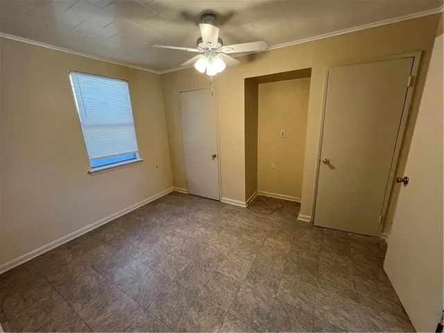 $825 | 638 Ave F, Unit B, Westwego, LA 70094