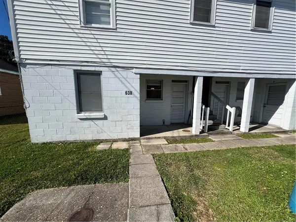 $795 | 638 Ave F, Unit B, Westwego, LA 70094