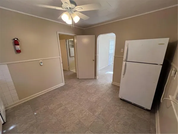 $795 | 638 Ave F, Unit B, Westwego, LA 70094