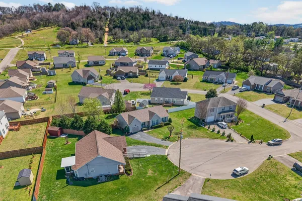 $331,900 | 1602 Oxford Court, Columbia, TN 38401