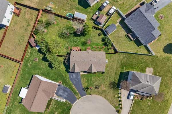 $331,900 | 1602 Oxford Court, Columbia, TN 38401