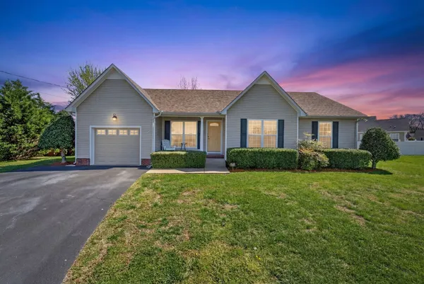 $331,900 | 1602 Oxford Court, Columbia, TN 38401