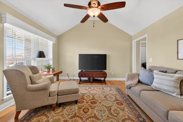 $331,900 | 1602 Oxford Court, Columbia, TN 38401