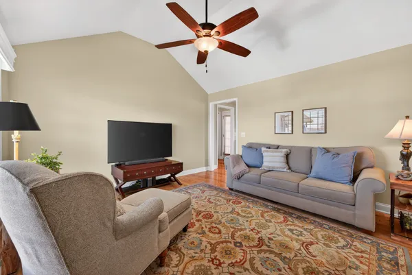 $331,900 | 1602 Oxford Court, Columbia, TN 38401