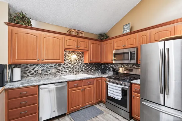 $425,000 | 14810 40th Avenue North, Plymouth, MN 55446