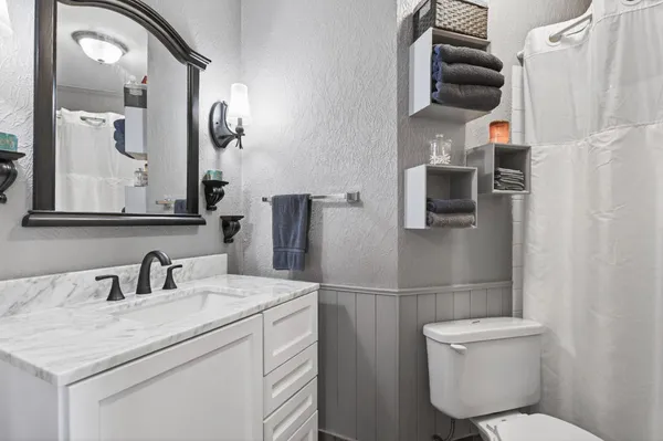 $425,000 | 14810 40th Avenue North, Plymouth, MN 55446