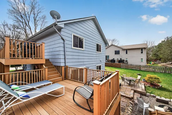 $425,000 | 14810 40th Avenue North, Plymouth, MN 55446