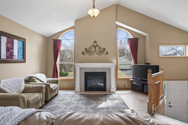 $425,000 | 14810 40th Avenue North, Plymouth, MN 55446