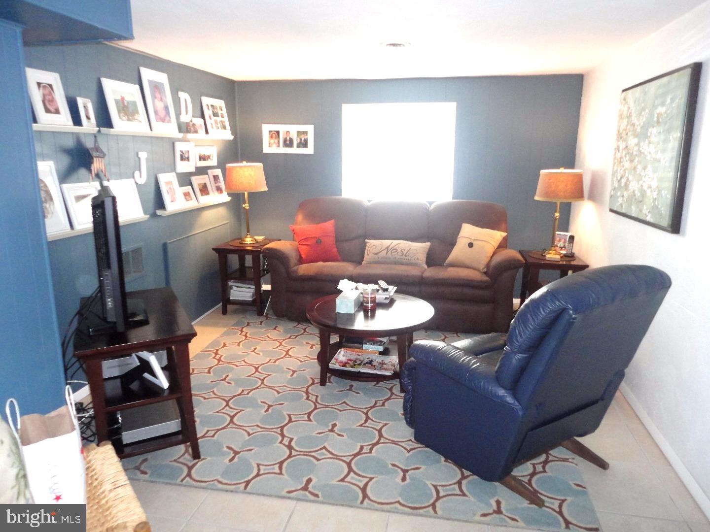 604 Evans Road Springfield, PA 19064 - Photo 22 of 25 Family Room