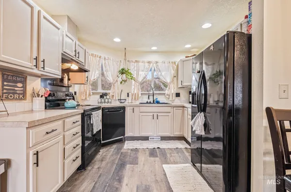 $445,000 | 3914 Wild Wood Lane, New Plymouth, ID 83655