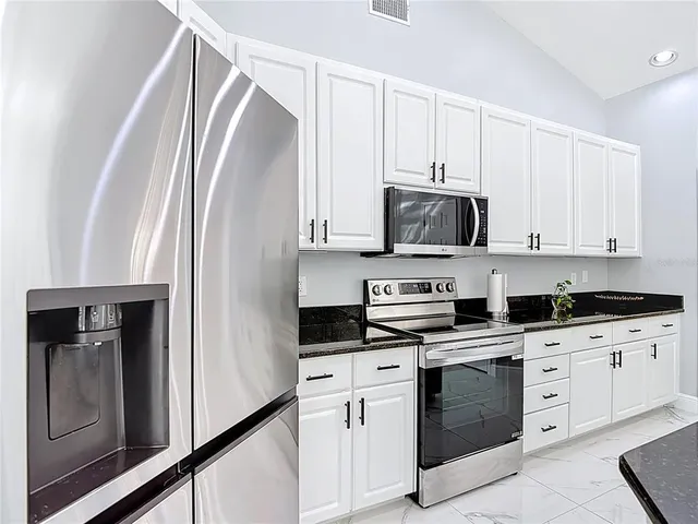 $545,000 | 9606 Greenbank Drive, Riverview, FL 33569