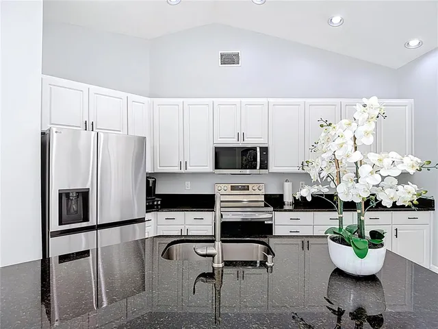 $545,000 | 9606 Greenbank Drive, Riverview, FL 33569