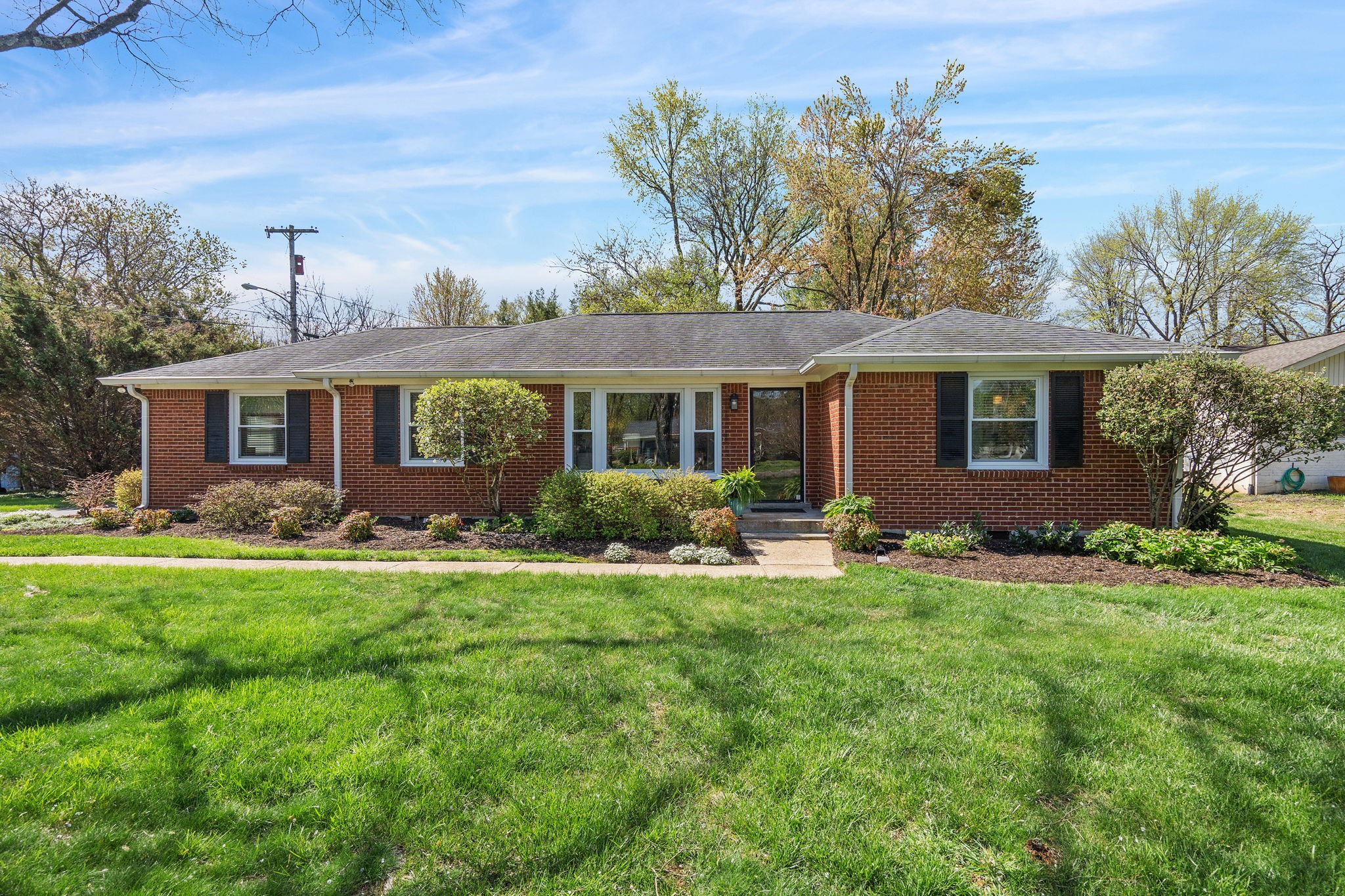 605 Rochelle Drive Nashville, TN 37220 - Photo 1 of 29 Gallery Image 1