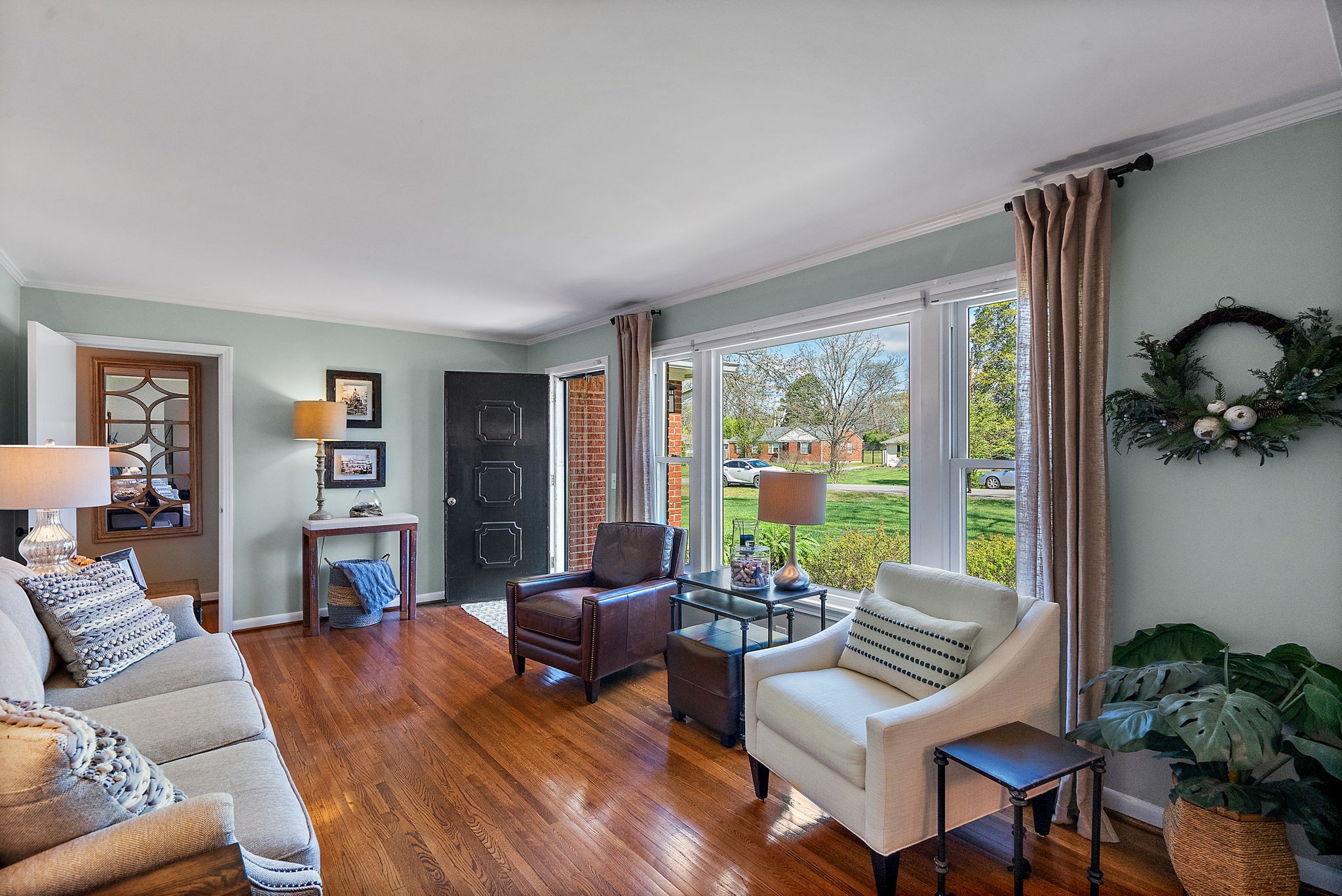 605 Rochelle Drive Nashville, TN 37220 - Photo 5 of 29 Gallery Image 5