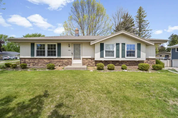 $399,000 | 1520 Riverdale Drive, Oconomowoc, WI 53066