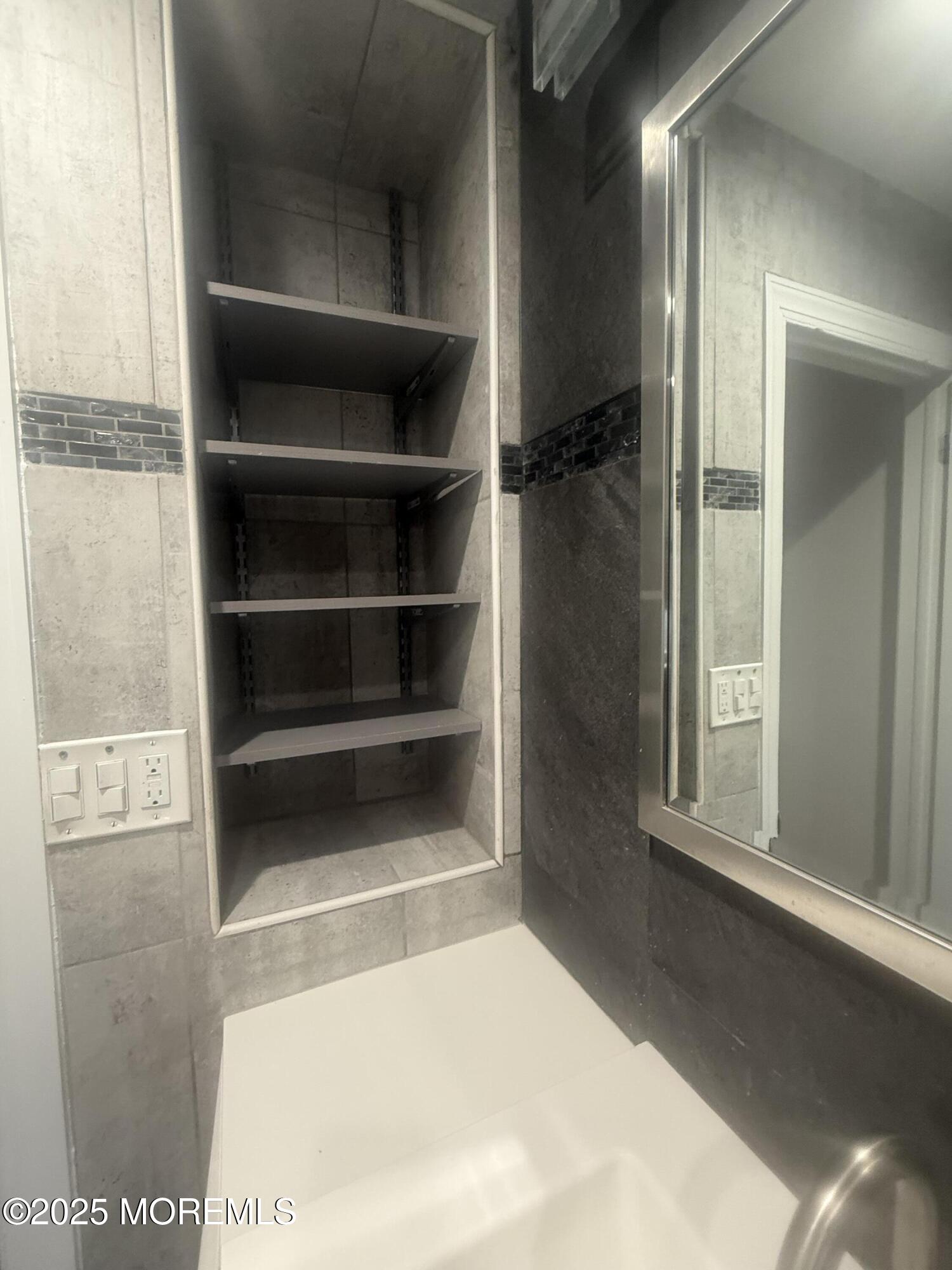 117 Greymoor Road Howell, NJ 07731 - Photo 23 of 41 IMG_2152