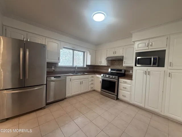 $4,000 | 117 Greymoor Road, Howell, NJ 07731