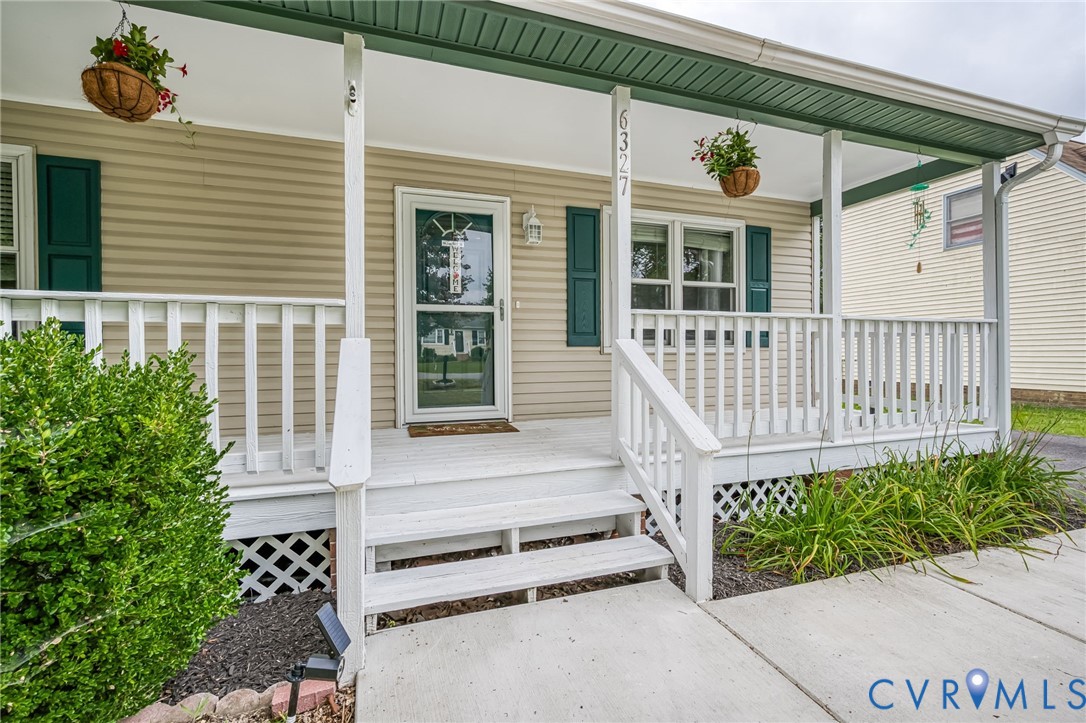 6327 Draperfield Road Mechanicsville, VA 23111 - Photo 4 of 23 Entrance to property with covered porch