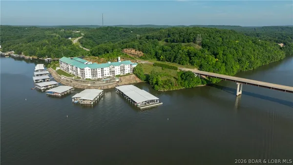 $425,000 | 186 Sunset Palms Drive, Unit 3I, Camdenton, MO 65020