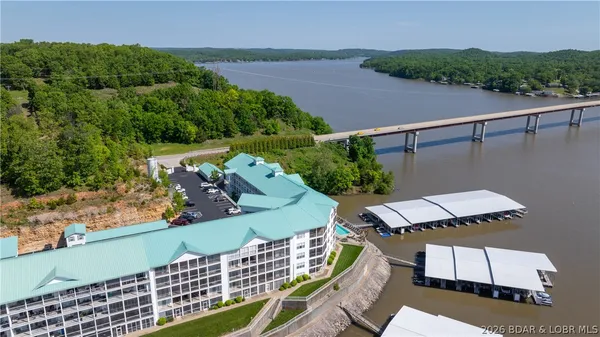 $425,000 | 186 Sunset Palms Drive, Unit 3I, Camdenton, MO 65020