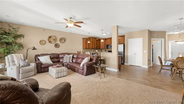 $425,000 | 186 Sunset Palms Drive, Unit 3I, Camdenton, MO 65020