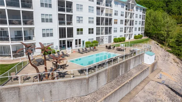 $425,000 | 186 Sunset Palms Drive, Unit 3I, Camdenton, MO 65020