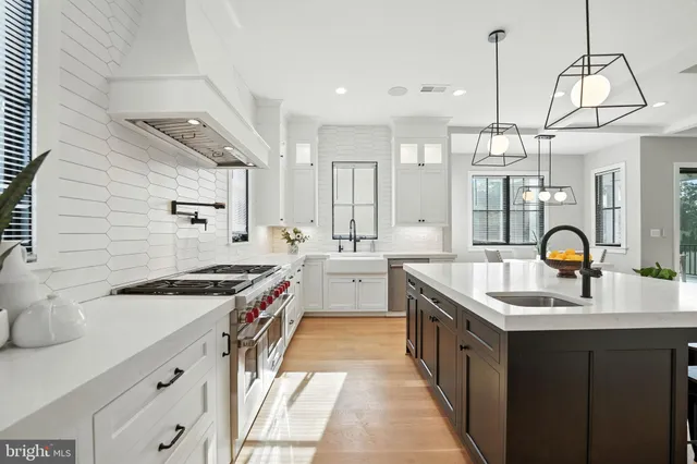 $2,850,000 | 1623 Dempsey Street, McLean, VA 22101