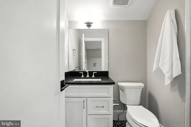 $2,850,000 | 1623 Dempsey Street, McLean, VA 22101