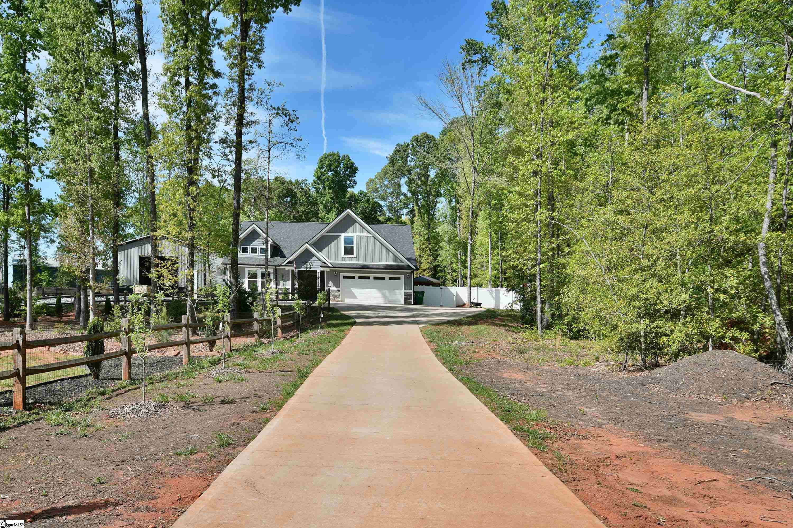 197 Falling Creek Road Spartanburg, SC 29301 - Photo 5 of 37