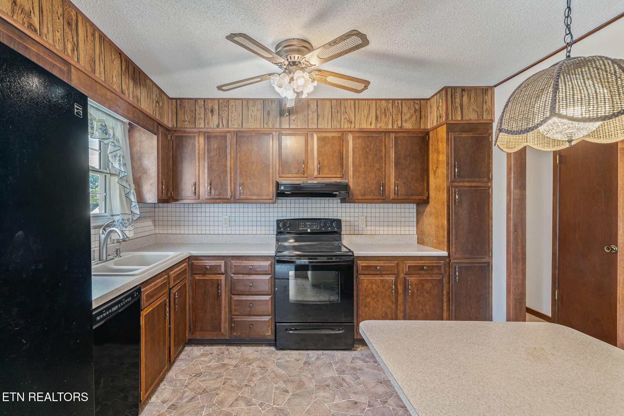 1312 Lula Bell Drive Powell, TN 37849 - Photo 13 of 42 14-web-or-mls-1312 Lula Bell Drive-15