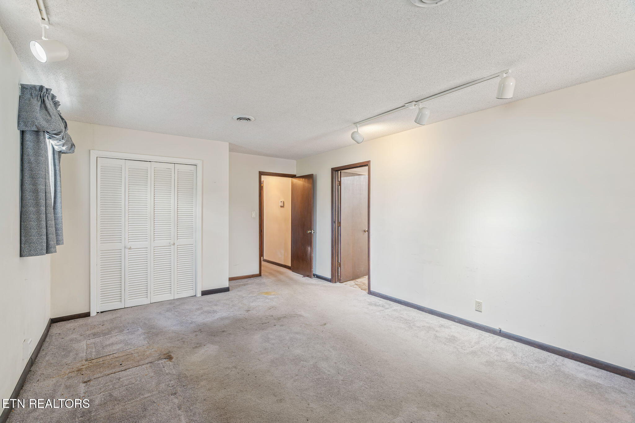 1312 Lula Bell Drive Powell, TN 37849 - Photo 30 of 42 33-web-or-mls-1312 Lula Bell Drive-34